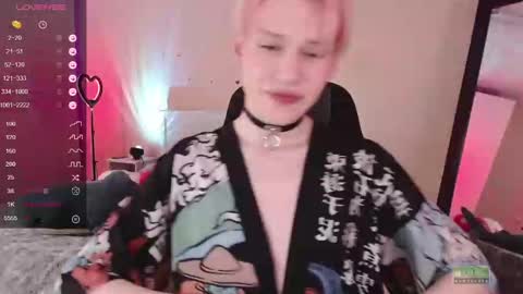 Snapshot of rainbow__salt chatting on 01-15-25, 11:43 Mike online show from 01-15-25, 11:43