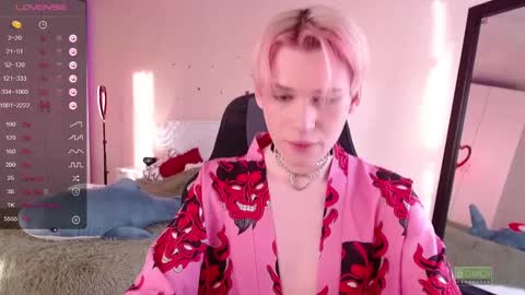 Snapshot of rainbow__salt chatting on 01-22-25, 10:50 Mike online show from 01-22-25, 10:50