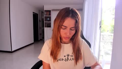 Jennyindependent model . online show from 01-13-26, 03:06