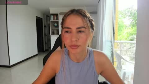 Jennyindependent model . online show from 05-31-26, 06:09
