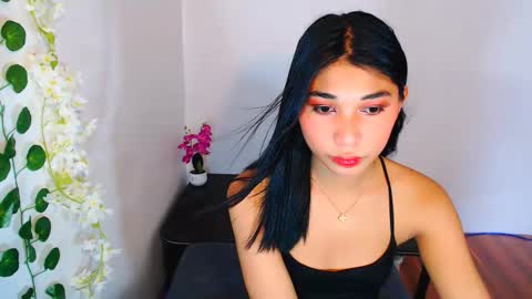 raindrizzle1706 online show from 11-22-25, 05:28