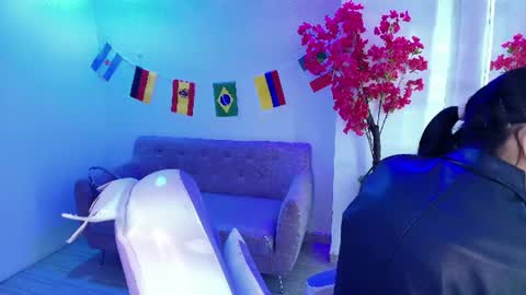 Rainy  online show from 06-17-26, 11:45
