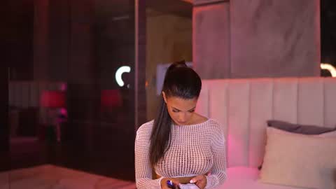 Raisa online show from 06-26-26, 05:17