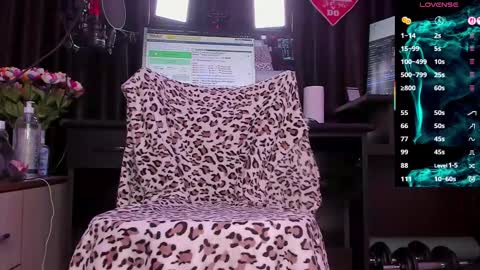 Laura online show from 09-16-25, 02:45