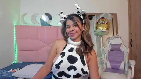 Nina  online show from 10-14-25, 01:50