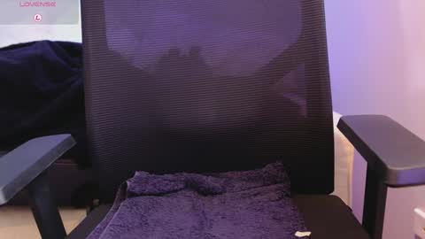 Snapshot of ralf_300 chatting on 02-06-25, 12:43 ralf_300 online show from 02-06-25, 12:43