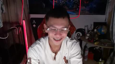 Snapshot of ralfhuge24 chatting on 02-18-26, 10:06 ralfhuge24 online show from 02-18-26, 10:06