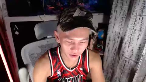 Snapshot of ralfhuge24 chatting on 03-11-26, 11:05 ralfhuge24 online show from 03-11-26, 11:05