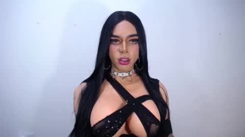 RamonaSmit online show from 11-17-25, 09:09