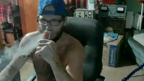 Snapshot of randalltotazz chatting on 07-16-26, 11:11 Randall online show from 07-16-26, 11:11
