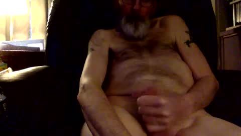 Snapshot of rando56 chatting on 03-01-25, 12:23 Randy online show from 03-01-25, 12:23