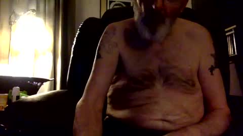 Snapshot of rando56 chatting on 10-01-25, 10:43 Randy online show from 10-01-25, 10:43