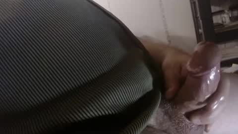 Snapshot of randomdaddy1 chatting on 01-05-25, 06:35 Im your daddy online show from 01-05-25, 06:35