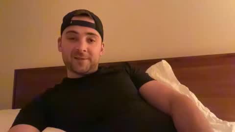 Snapshot of randomdude5950 chatting on 03-23-26, 01:42 randomdude5950 online show from 03-23-26, 01:42