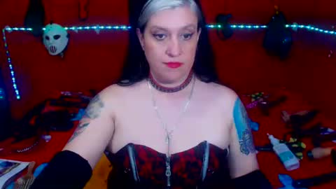 Sonia online show from 10-22-25, 02:01