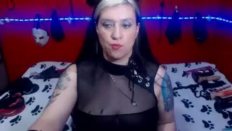 Sonia online show from 11-19-25, 02:00