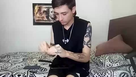 Snapshot of rangel_sex chatting on 05-30-26, 08:06 Rangel and Lola online show from 05-30-26, 08:06