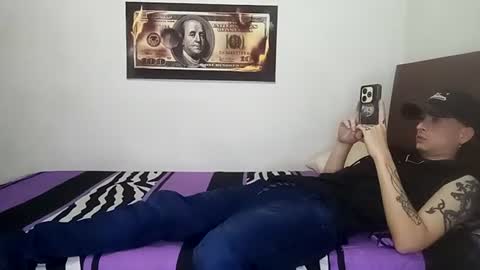 Snapshot of rangel_sex chatting on 07-17-26, 08:57 Rangel and Lola online show from 07-17-26, 08:57