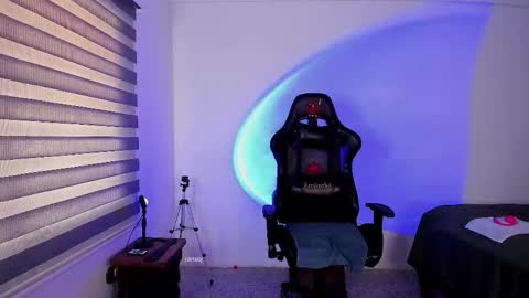 Jonas online show from 11-05-25, 01:55