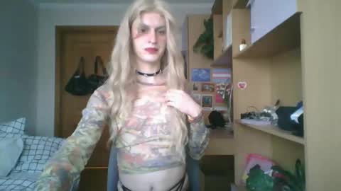 Snapshot of ranya_may chatting on 03-09-26, 03:38 Ranya online show from 03-09-26, 03:38