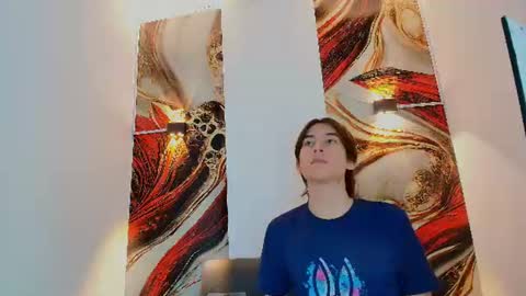 raphael_nyon1 online show from 06-12-26, 04:00