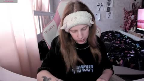 Rapunzel online show from 04-27-26, 01:20