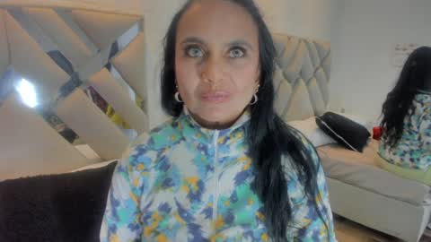 Raquel Moore  online show from 02-08-25, 10:19