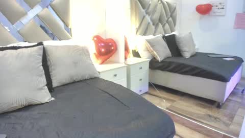 Raquel Moore  online show from 02-20-26, 12:16