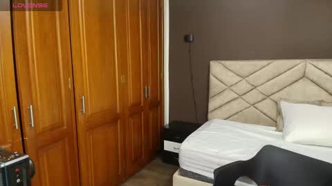 Raquel online show from 10-24-25, 11:50