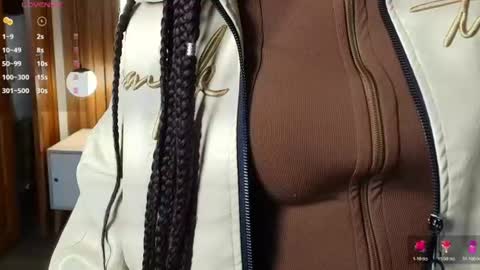 Raquel online show from 07-18-26, 12:09