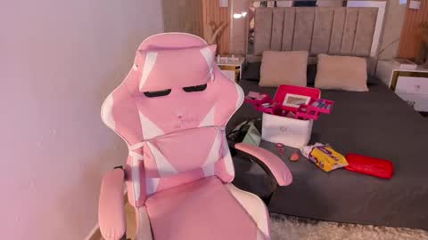 raquella_ online show from 03-17-26, 02:16