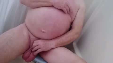 Snapshot of rasbearingsly chatting on 04-08-26, 03:12 Rasbear online show from 04-08-26, 03:12