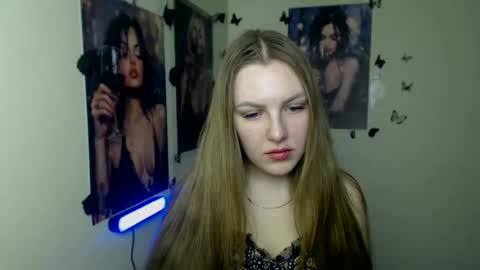 raspberry0101 online show from 11-22-25, 01:43