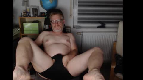 Raunchy me online show from 09-27-25, 10:15