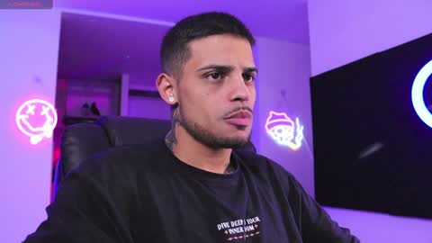 Snapshot of rausch77 chatting on 01-01-25, 12:55 rausch77 online show from 01-01-25, 12:55