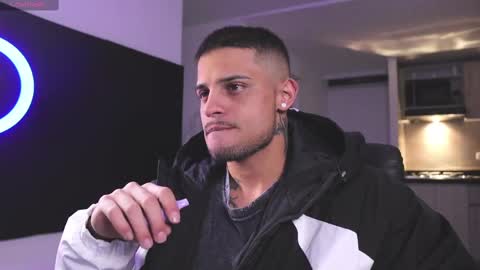 Snapshot of rausch77 chatting on 03-11-25, 03:16 rausch77 online show from 03-11-25, 03:16