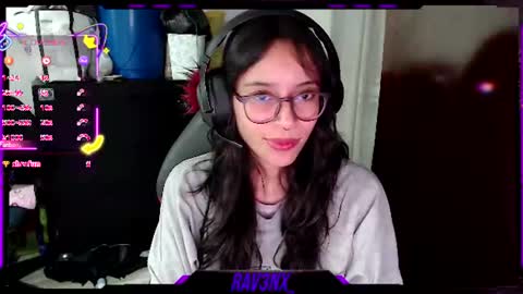 Snapshot of rav3nx_ chatting on 07-10-26, 12:15 online show from 07-10-26, 12:15