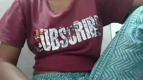 Snapshot of rava_sexy chatting on 09-11-25, 02:44 rava_sexy online show from 09-11-25, 02:44
