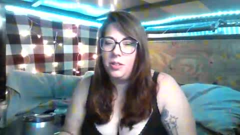 Snapshot of raven_8687 chatting on 03-27-26, 12:38 Raven online show from 03-27-26, 12:38