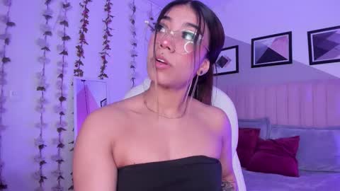 Snapshot of raven_dooll chatting on 09-16-25, 03:40 Raven online show from 09-16-25, 03:40