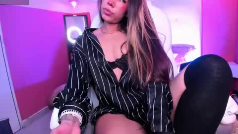Snapshot of raven_dooll chatting on 09-30-25, 02:49 Raven online show from 09-30-25, 02:49