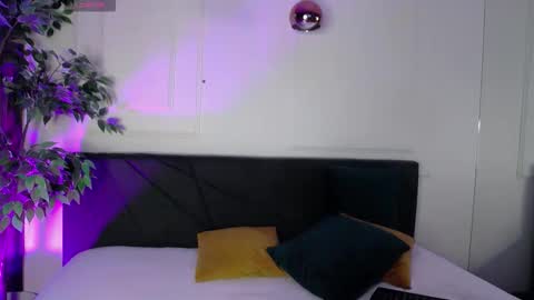 Raven Foxxy online show from 03-17-26, 07:12