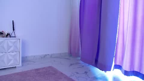 Raven Foxxy online show from 06-11-26, 06:11