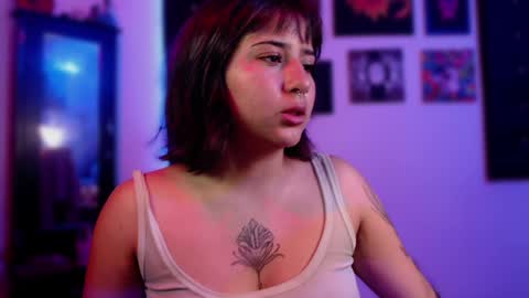 Snapshot of raven_gotic69 chatting on 01-29-25, 05:02 charlote rayen online show from 01-29-25, 05:02