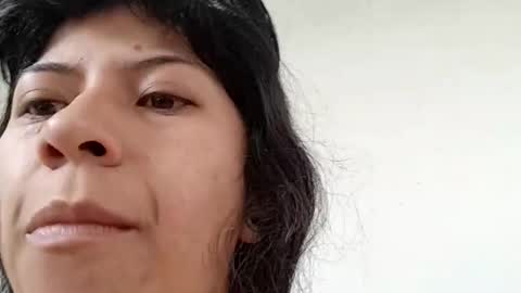 Snapshot of raven_rouge chatting on 09-25-25, 01:04 gata online show from 09-25-25, 01:04