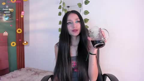 raven_smith_ online show from 05-15-26, 07:04