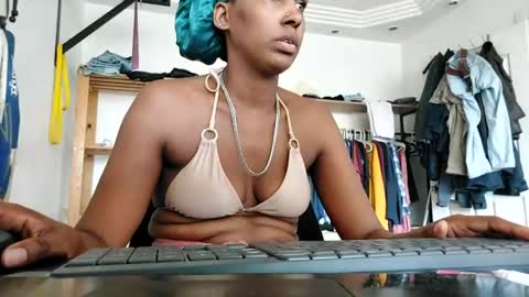 ravenbby online show from 07-02-26, 12:00