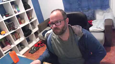 ravingr3d3 online show from 11-26-25, 11:39