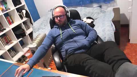 ravingr3d3 online show from 02-10-26, 10:14