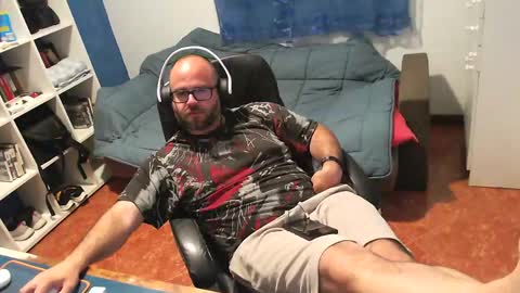 ravingr3d3 online show from 04-20-26, 10:44